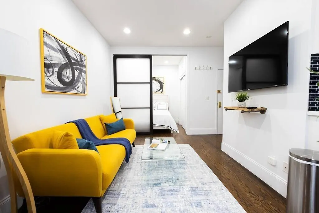 69-2D Stylish Lower East Side 1Br Apt New York